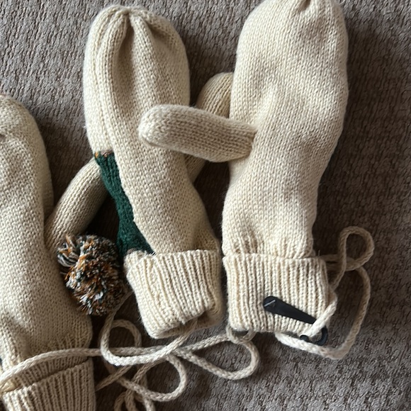 BP Women's Brown and Green Gloves Bundle of 2 - Picture 2 of 5